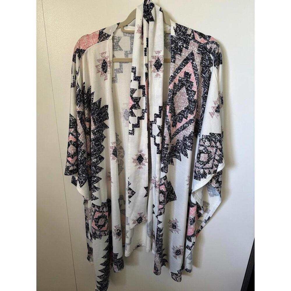 Lularoe Aztec Wrap w/ Belt